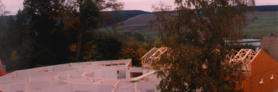 02_-_Bau_der_Holzrahmenkonstruktion